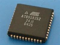 Лот: 3101000. Фото: 1. AT89S8252 ATMEL atmega. Микроконтроллеры