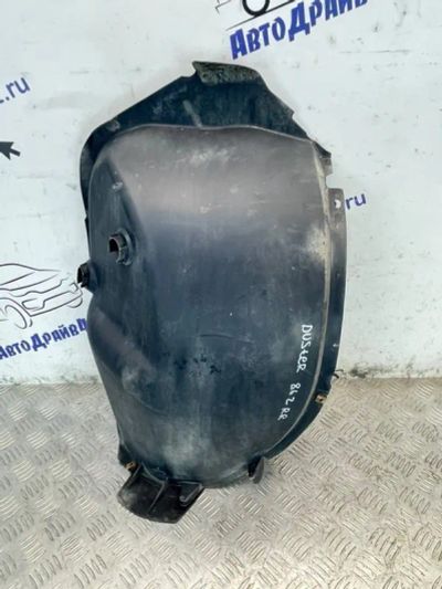 Лот: 25132922. Фото: 1. подкрылок Renault Duster HSM. Другое (автозапчасти)