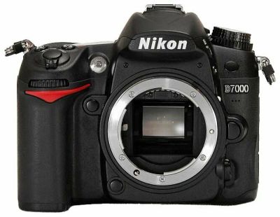Лот: 19692432. Фото: 1. Nikon D7000 + Nikon AF Nikkor... Цифровые зеркальные