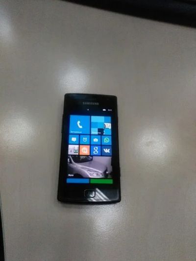 Лот: 4896040. Фото: 1. Samsung Omnia W. Смартфоны