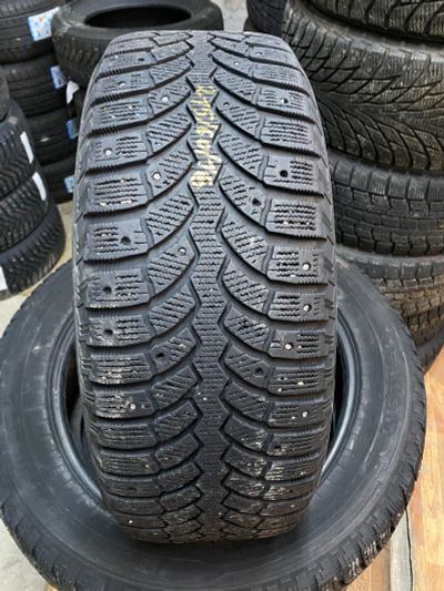 Лот: 17129596. Фото: 1. 215/60 R16 Bridgestone Blizzak. Шины
