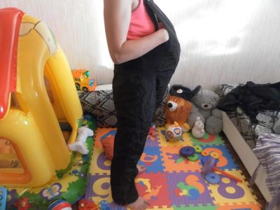 Лот: 6567855. Фото: 1. комбинезон для будущих мам зимний. Брюки, капри, комбинезоны