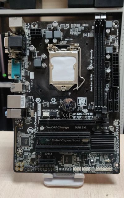 Лот: 20822609. Фото: 1. Мат. плата Gigabyte GA-H81M-S2PV... Материнские платы