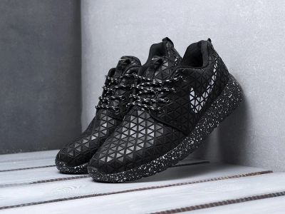 Лот: 5727411. Фото: 1. Кроссовки Nike Roshe Run (2840... Кеды, кроссовки, слипоны