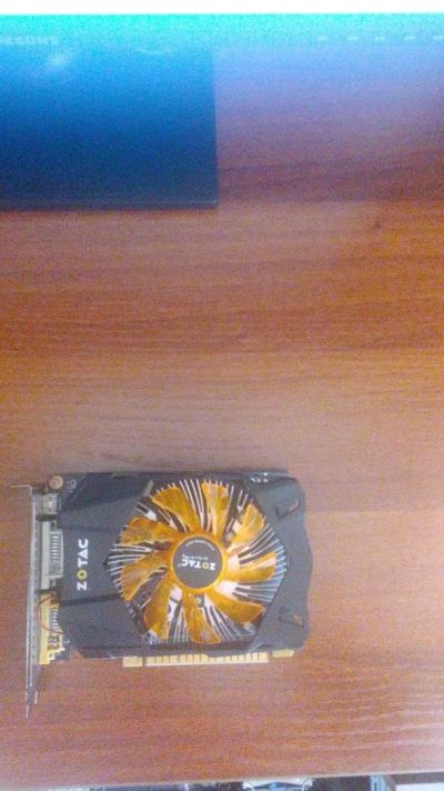 Лот: 9281805. Фото: 1. Видеокарта ZOTAC GeForce GTX 750Ti. Видеокарты