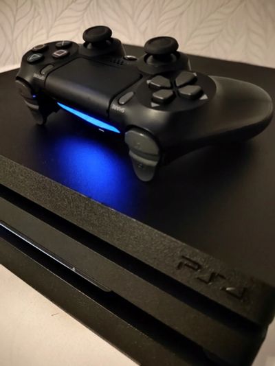 Лот: 19323696. Фото: 1. PlayStation 4 pro ps4. Игровые приставки, консоли