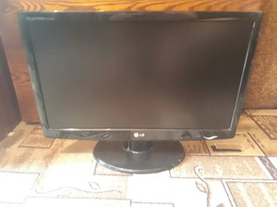 Лот: 11643456. Фото: 1. Монитор LG flatron W2243S-PF... ЖК-мониторы