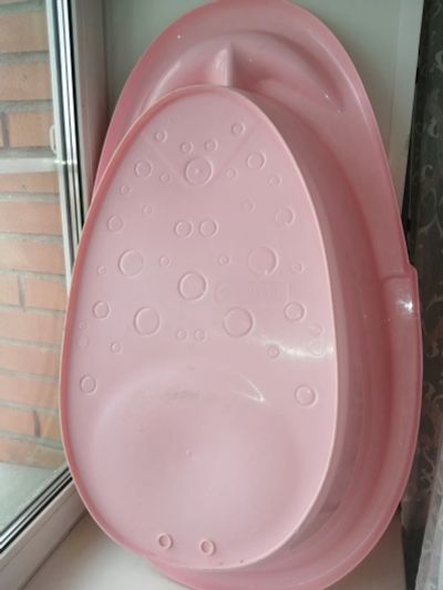 Лот: 19534388. Фото: 1. Ванночка для купания детей. Розовая. Другое (дети растут)