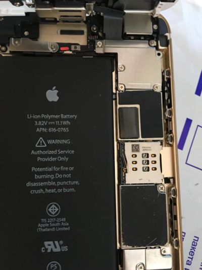 Лот: 8123668. Фото: 1. материнская плата iPhone 6 plus... Микросхемы и платы
