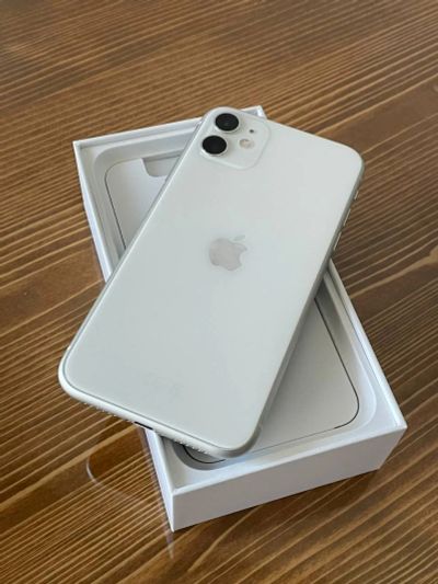 Лот: 19409073. Фото: 1. iPhone 11 64gb ,белый. Смартфоны