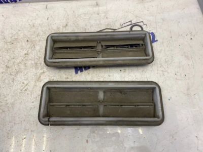 Лот: 21715424. Фото: 1. решетка вентиляционная Opel Astra... Кузов