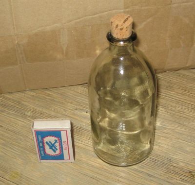 Лот: 7763525. Фото: 1. бутылочка с пробкой,из СССР,б... Предметы интерьера и быта