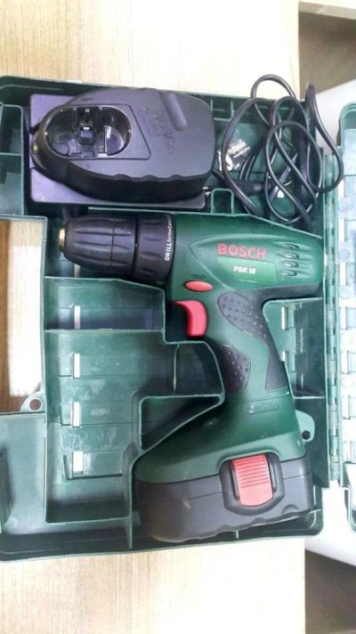 Лот: 9900135. Фото: 1. Продам шуруповерт Bosch PSR 18... Электроинструмент