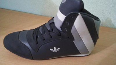 Лот: 10775153. Фото: 1. Кроссовки adidas разм ,43 новые... Другое (обмундирование и экипировка)