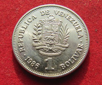Лот: 19935883. Фото: 1. Венесуэла 1 боливар, 1986 г. Америка