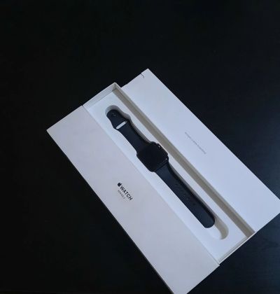 Лот: 18434975. Фото: 1. Apple Watch Series 3 42mm. Смарт-часы, фитнес-браслеты, аксессуары