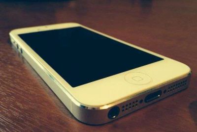 Лот: 6897988. Фото: 1. iPhone 5 в отличном состоянии. Смартфоны