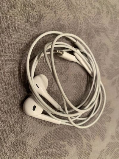 Лот: 16719772. Фото: 1. Наушники гарнитура Apple EarPods... Красноярск