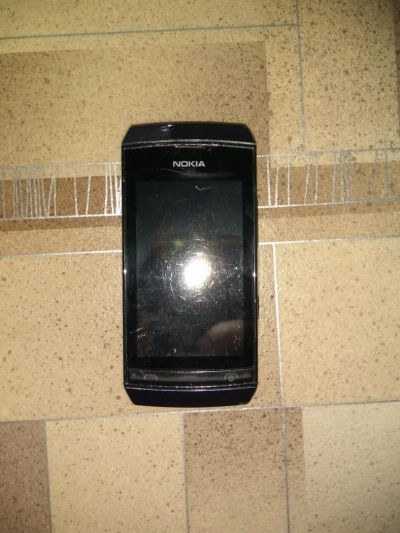 Лот: 10776321. Фото: 1. Nokia asha 305. Кнопочные мобильные телефоны