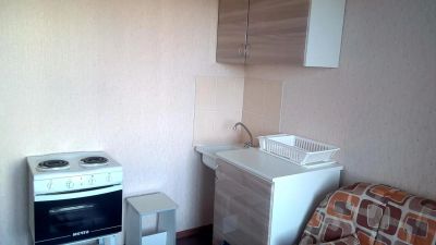 Лот: 4573540. Фото: 1. Сдам гостинку (Краснодарская 17... Квартиры, студии