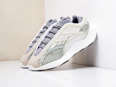 Лот: 16000498. Фото: 1. Кроссовки Adidas Yeezy Boost 700... Кеды, кроссовки, слипоны