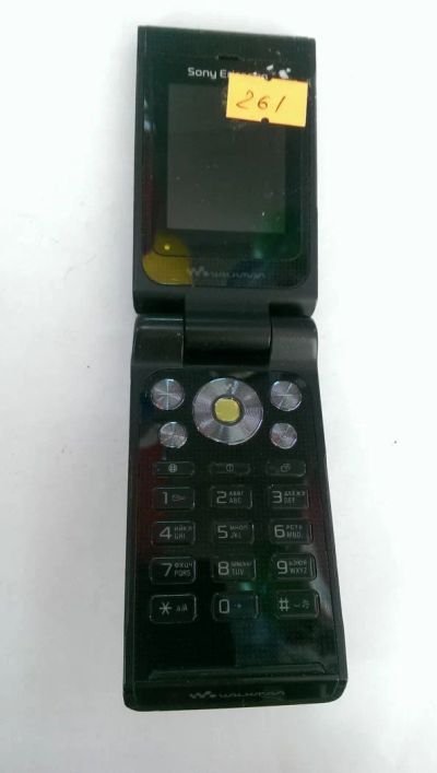 Лот: 6518817. Фото: 1. Сотовый телефон sony ericsson... Кнопочные мобильные телефоны