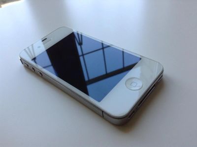 Лот: 7652144. Фото: 1. iPhone 4s white 16gb РСТ. Смартфоны