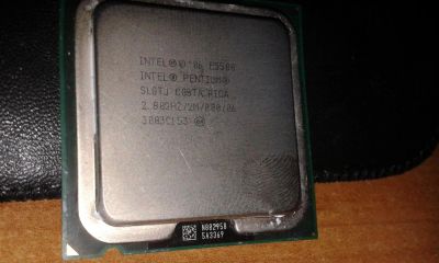 Лот: 10015879. Фото: 1. Процессор Intel Pentium Dual-Core... Процессоры