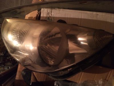 Лот: 12603410. Фото: 1. Фара Honda Fit GD1, GD2, GD3... Оптика и освещение