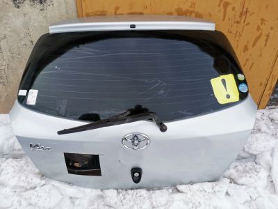 Лот: 16723790. Фото: 1. Дверь багажника Toyota Vitz KSP90. Кузов
