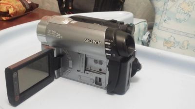 Лот: 12099925. Фото: 1. Видеокамера Sony DCR-DVD710E. Видеокамеры