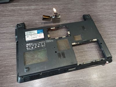 Лот: 20027913. Фото: 1. Поддон ноутбука Asus K42JC. Другое (компьютеры, оргтехника, канцтовары)