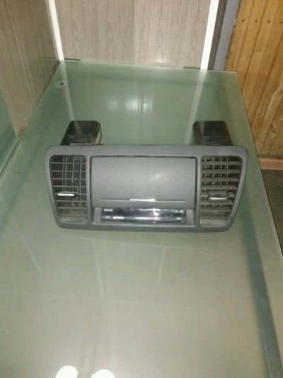 Лот: 8750231. Фото: 1. Перчаточник BL5. Салон