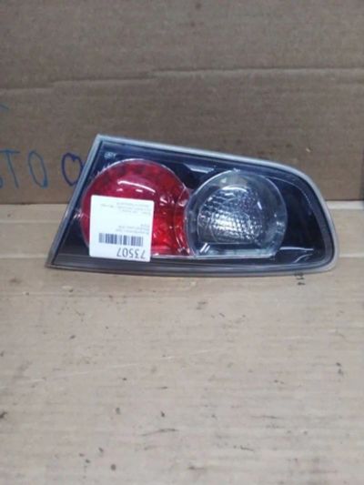 Лот: 21405080. Фото: 1. вставка багажника Mitsubishi Lancer... Двигатель и элементы двигателя