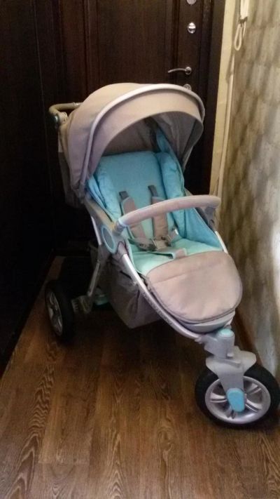 Лот: 9667126. Фото: 1. Прогулочная коляска Happy baby. Коляски