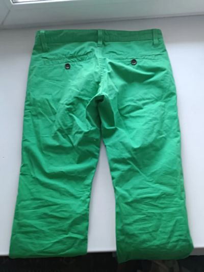 Лот: 20505384. Фото: 1. Зеленые брюки. Брюки, джинсы, шорты
