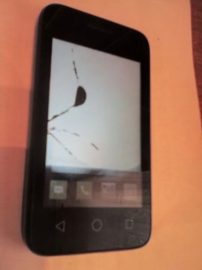 Лот: 11720817. Фото: 1. смартфон Alcatel Pixi 3.5 4009D... Кнопочные мобильные телефоны