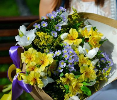 Лот: 7492651. Фото: 1. Сборный букет. Цветы на Щорса... Свежие цветы