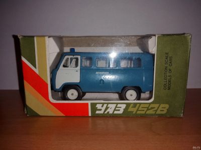 Лот: 15092465. Фото: 1. продам модель УАЗ-452В. Автомоделизм