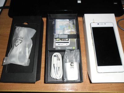 Лот: 7511906. Фото: 1. fly tornado slim octa IQ4516 white... Смартфоны