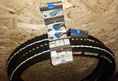 Лот: 11973790. Фото: 1. Покрышка Schwalbe Smart Sam 26... Запчасти