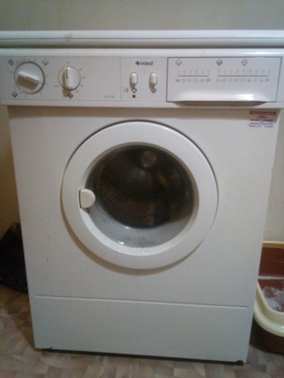 Лот: 12028482. Фото: 1. стиральная машина Indesit. Стиральные машины