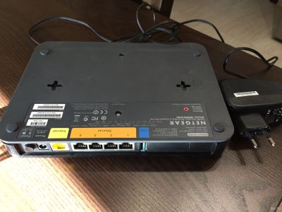 Лот: 12734070. Фото: 1. Netgear wndr3600. Маршрутизаторы (роутеры)