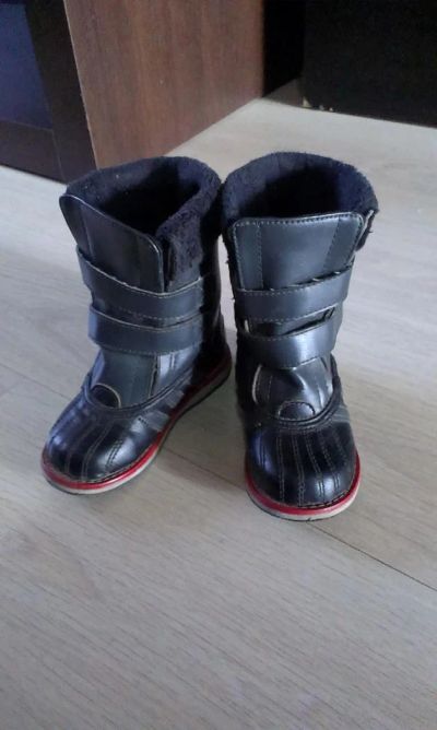 Лот: 4502052. Фото: 1. Сапожки Adidas оригинал. Сапоги