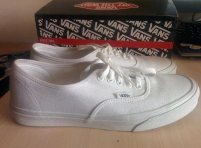 Лот: 6353248. Фото: 1. VANS Authentic True White. Кеды, кроссовки, слипоны