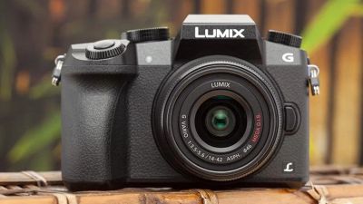 Лот: 12119358. Фото: 1. Panasonic Lumix G7 (DMC-G7... Цифровые компактные