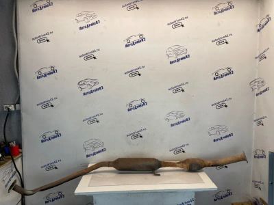 Лот: 21702763. Фото: 1. резонатор Toyota Corolla ZZE121L. Двигатель и элементы двигателя