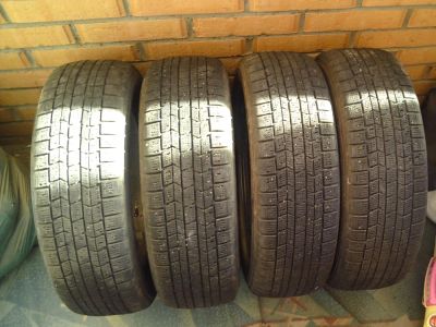 Лот: 10458221. Фото: 1. Шины зимние б/у Dunlop Graspic... Шины