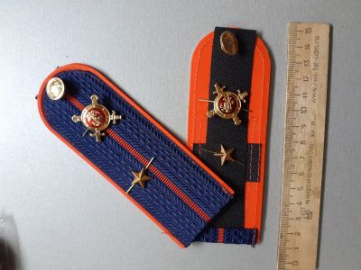 Лот: 25761044. Фото: 1. погоны+петлицы младший лейтенант... Нашивки, шевроны, погоны