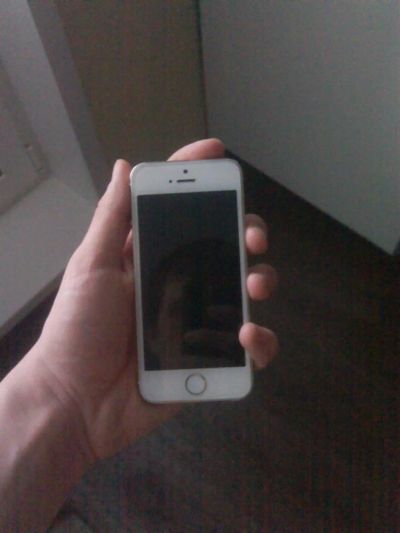 Лот: 9118825. Фото: 1. Iphone 5s 16 gold. Смартфоны